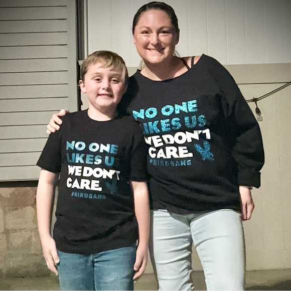 Welcome to my Closet! Thanks for stopping by. - Picture 16 of 17